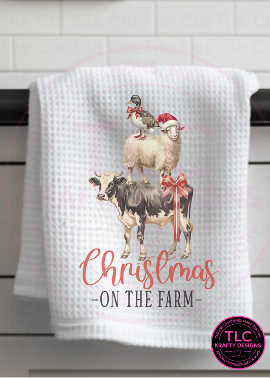 Christmas on the Farm Towel – Rustic Holiday Farmhouse Kitchen Décor 🐮🐑🦆🎄