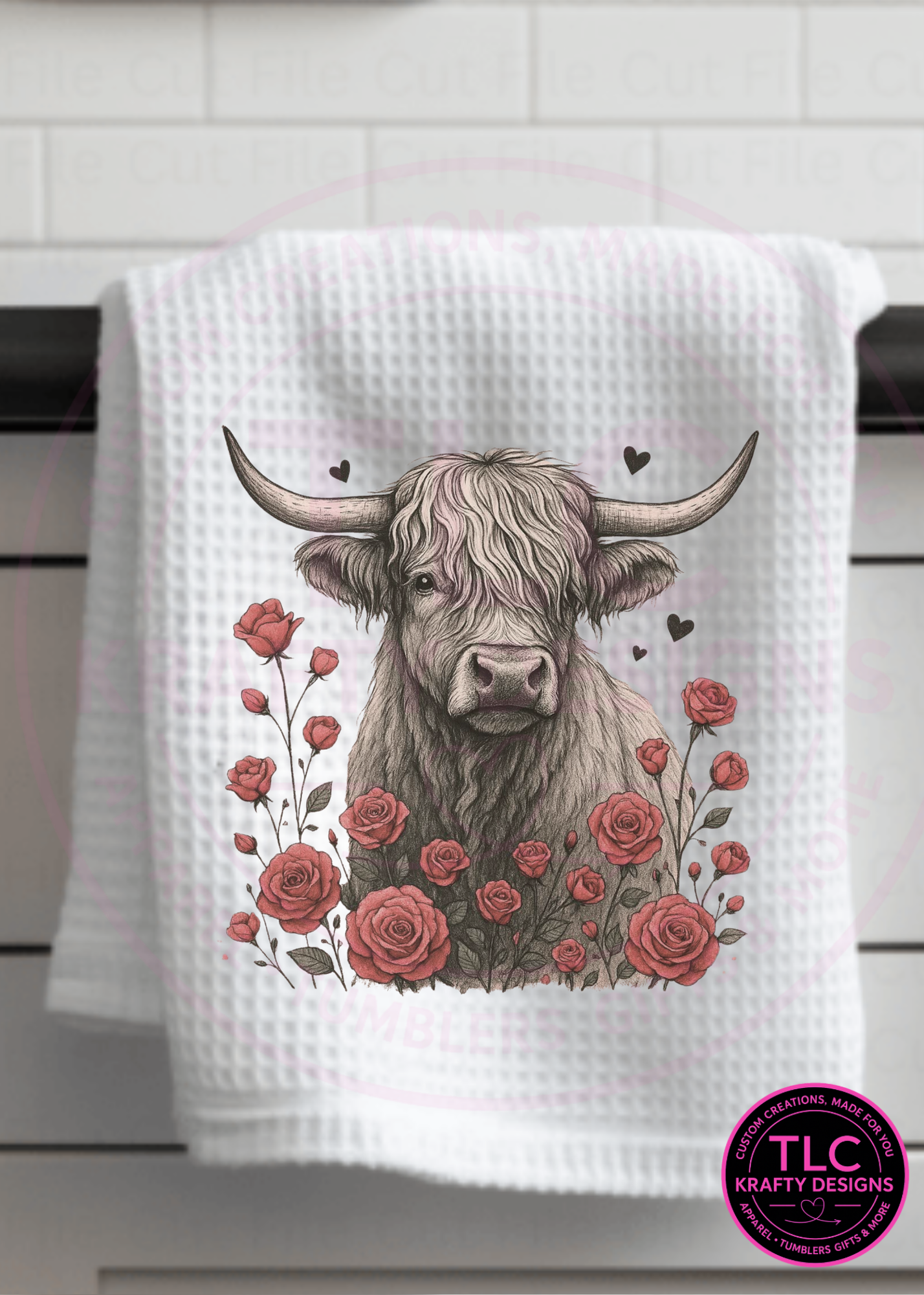 Highland Cow with Roses Towel – Rustic Farmhouse Floral Kitchen Décor 🌹🐮