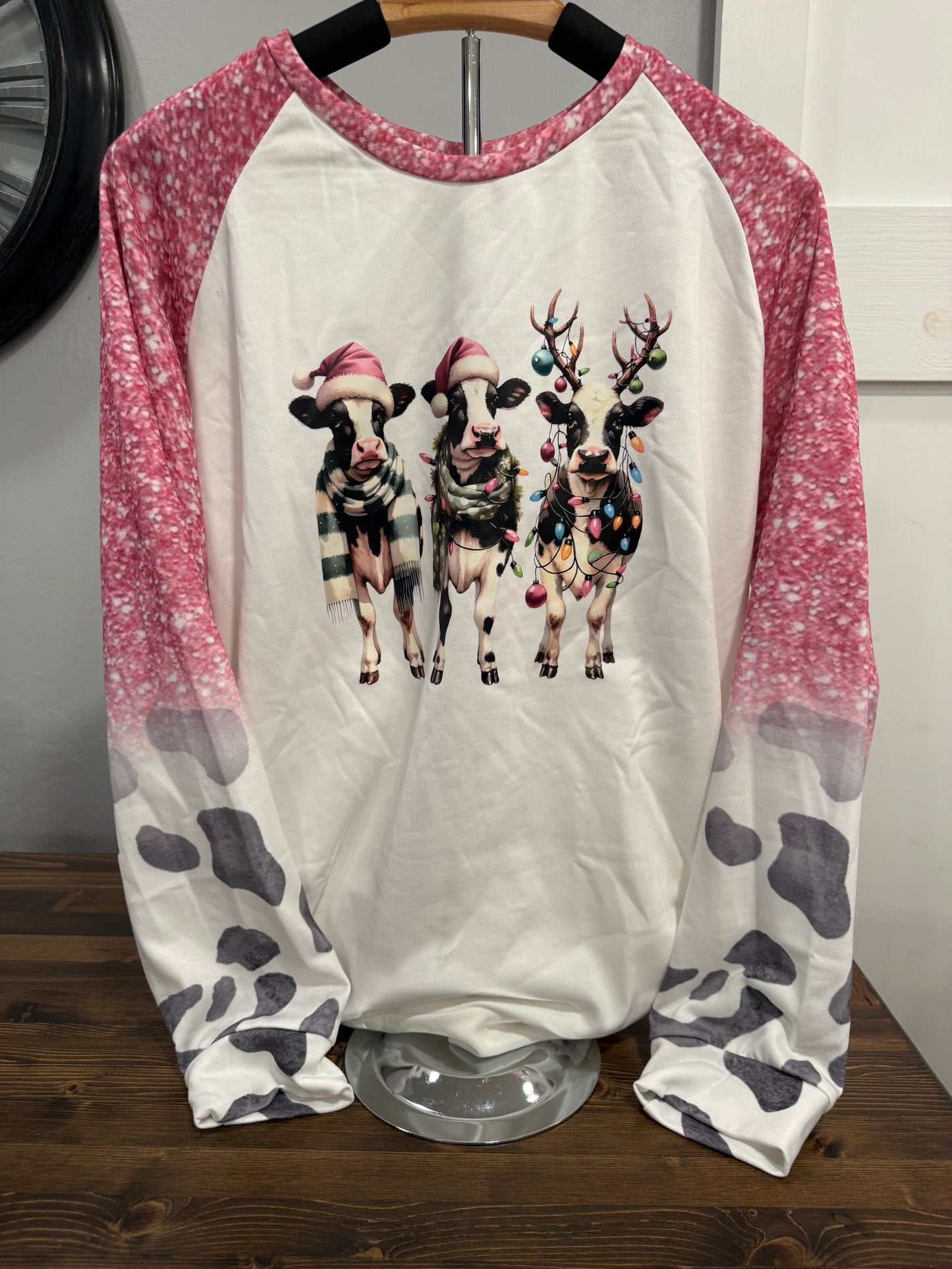 Christmas Cows Raglan Top – Holiday Farmhouse Long Sleeve