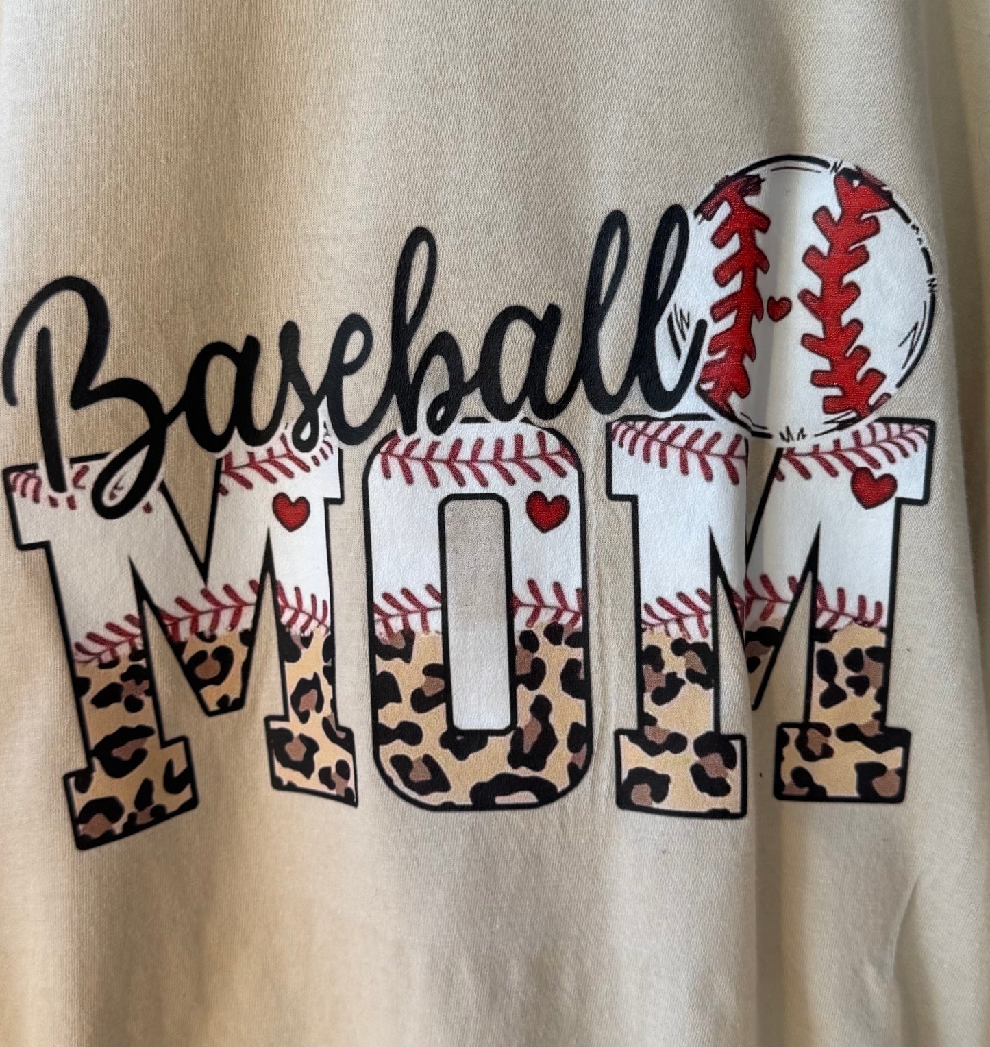 Baseball Mom Leopard Print T-Shirt – Heart & Stitch Softball/ Baseball Tee