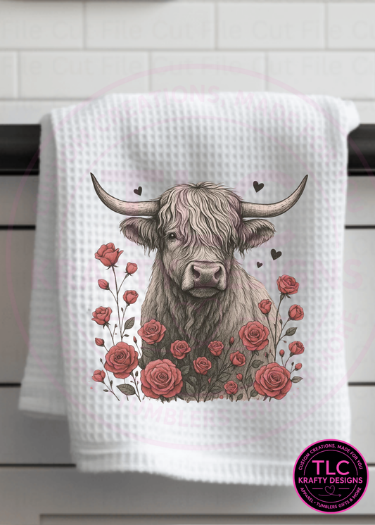 Highland Cow with Roses Towel – Rustic Farmhouse Floral Kitchen Décor 🌹🐮
