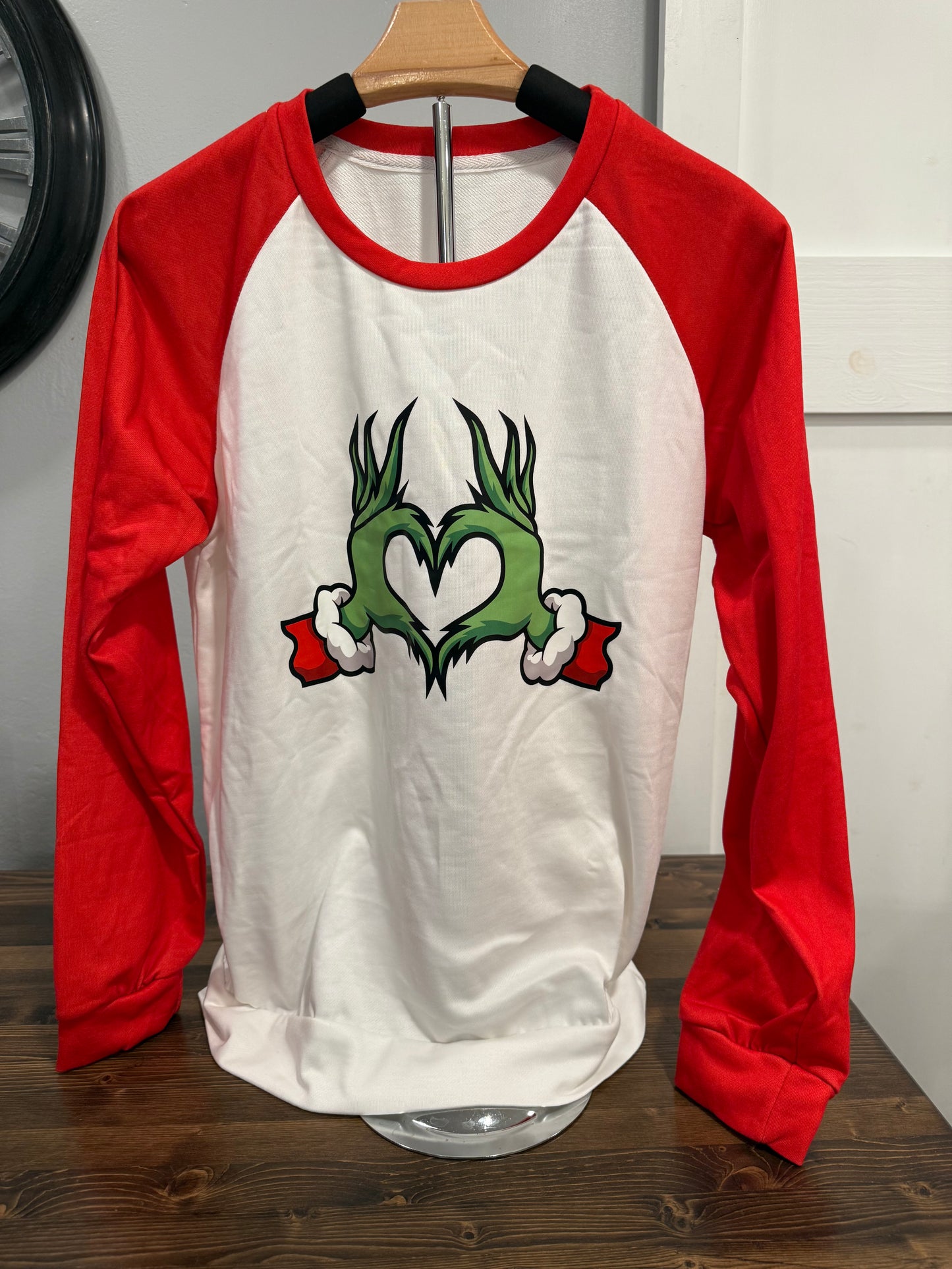 Grinch Heart Hands Christmas Raglan Top – Red Sleeve Holiday Top