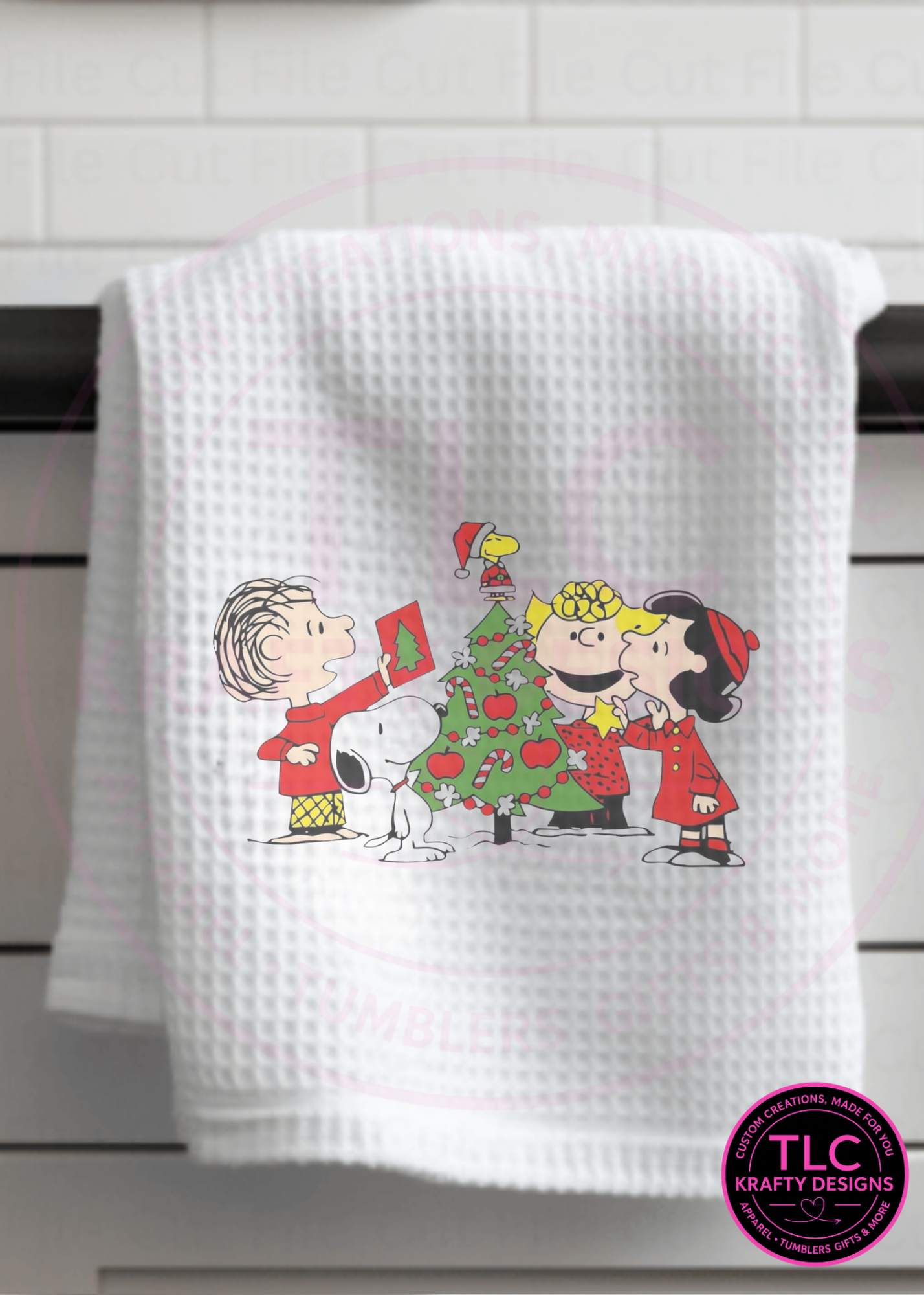 Cartoon Friends Around Christmas Tree Towel – Fun Christmas Kitchen Décor CK🎄✨