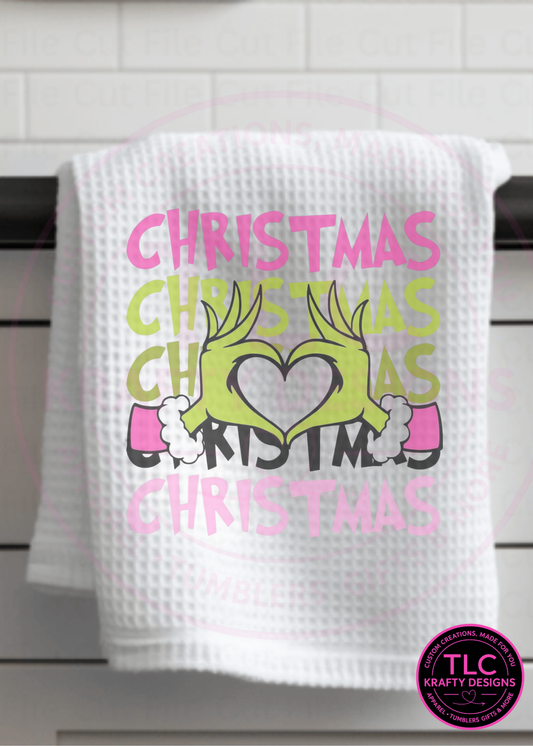 Christmas Heart Towel – Fun Holiday Kitchen Décor 💚🎄💗