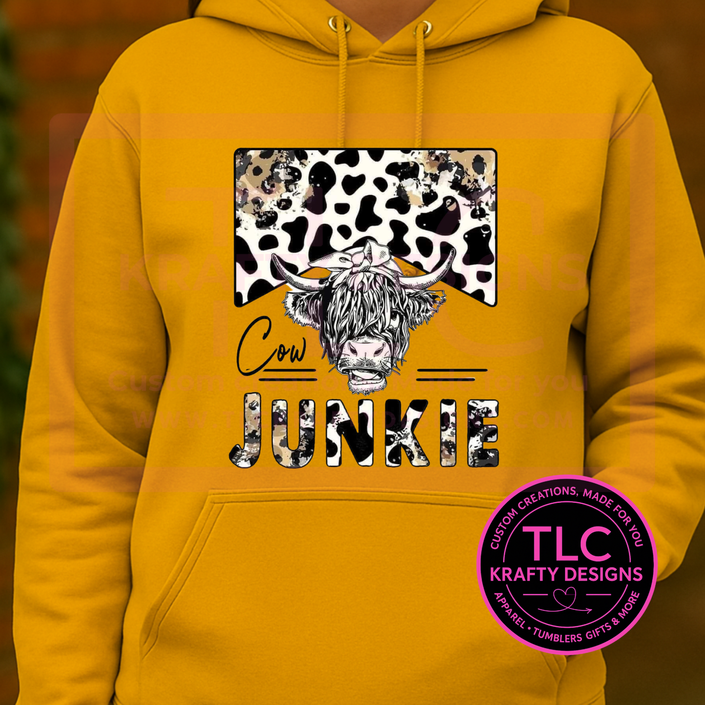 Cow Junkie Graphic – T-Shirt or Sweatshirt
