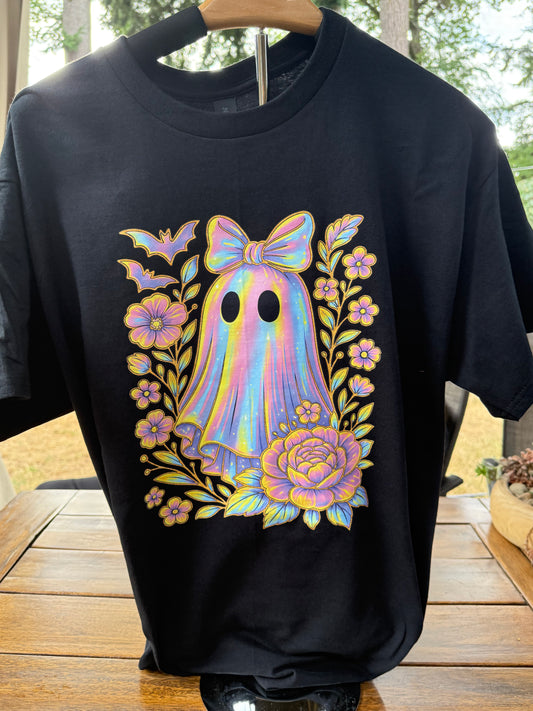 🖤 Holographic Floral Ghost T-Shirt – Cute Halloween Shirt with Bow & Bats