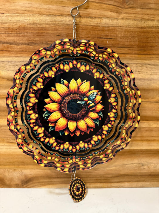 Sunflower & Bee Wind Spinner – Vibrant Outdoor Garden Décor