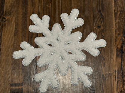 Chenille & Sequin Snowflake Sweatshirt – Cozy Holiday with Sparkly Winter chenill Patch
