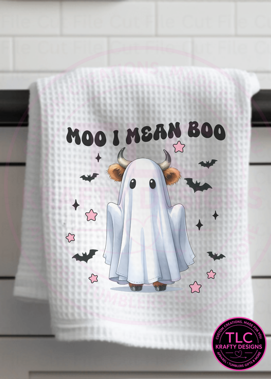 Moo I Mean Boo Towel – Funny Cow Halloween Kitchen Décor 🐮👻🎃