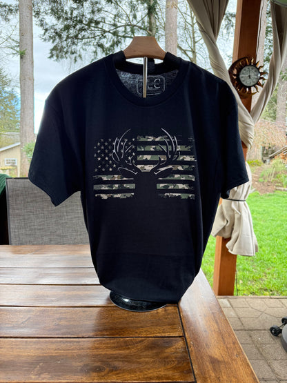 Camo Flag Deer Antler Shirt – Patriotic Hunting Tee for Outdoorsmen