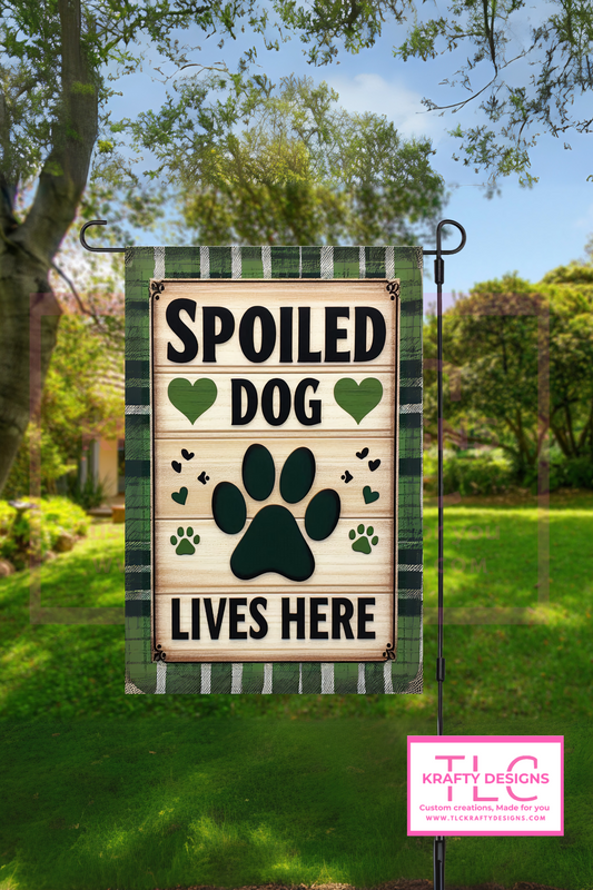 Spoiled Dog Lives Here Garden Flag – Green Paw Print Welcome Banner for Dog Lovers