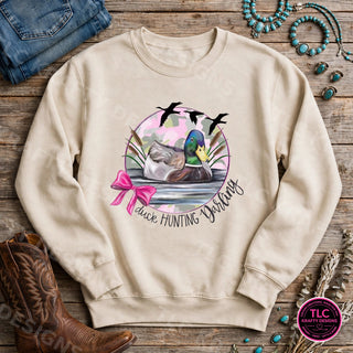 HUNT12 Gildan Crewneck Sand mockup