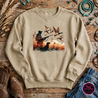 HUNT4 Gildan Crewneck Sand mockup