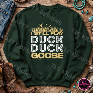 HUNT5 Gildan Crewneck Forest Green mockup