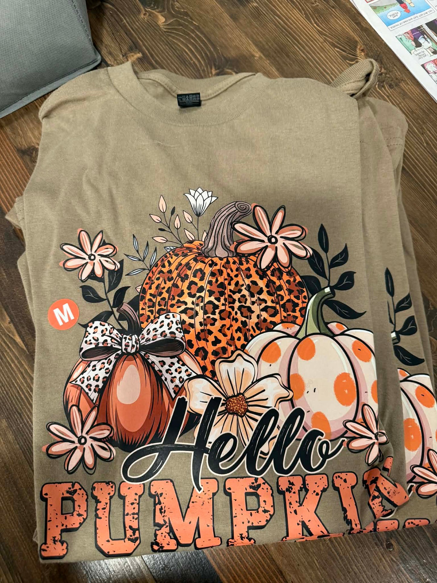 Hello Pumpkin Fall Shirt – Leopard Pumpkin Autumn Graphic Short Sleeve Tee LAST CHANCE CK