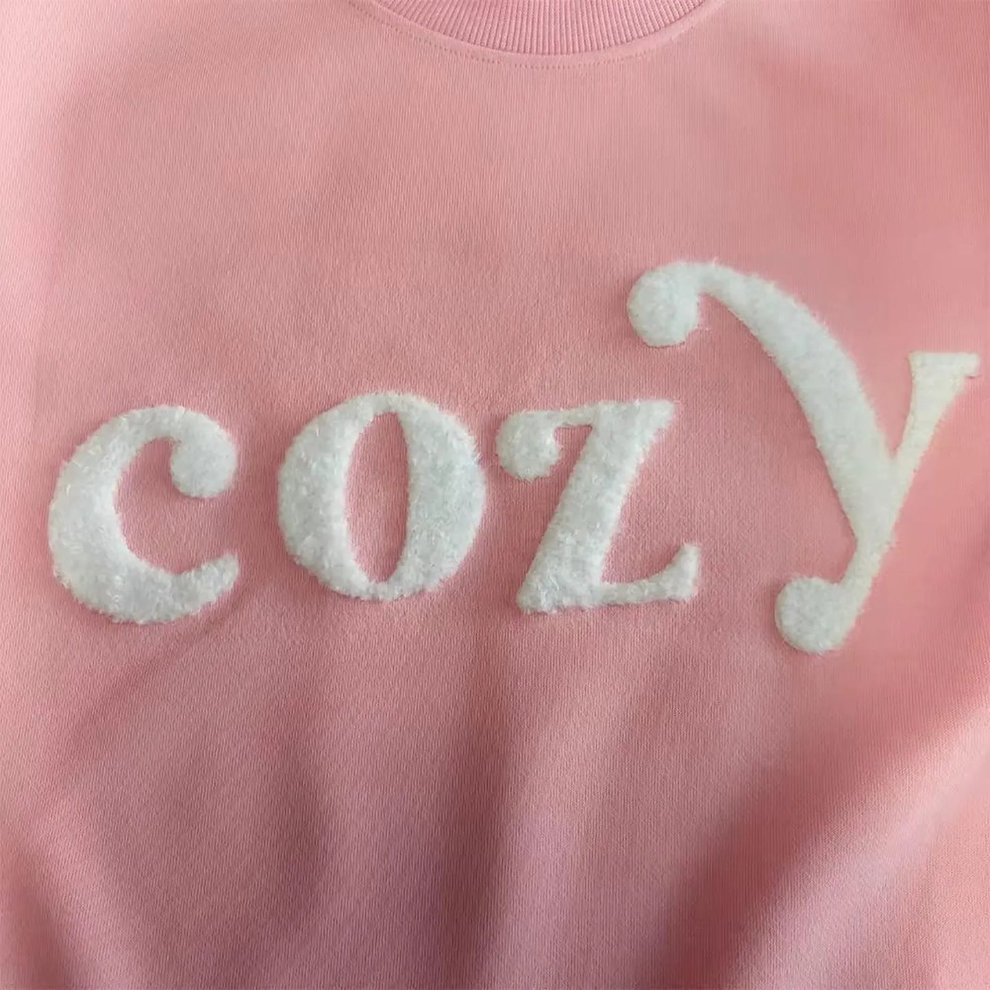 Puffy Chenille COZY Patch – White Fuzzy Christmas Applique | Festive Winter COZY Design for Sweatshirts, Hoodies & DIY Crafts CK